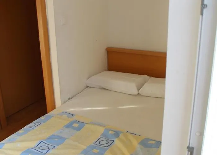 Marin Guest house Grebastica